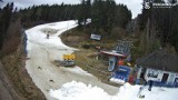 Stacje narciarskie pod Krakowem liczą straty. Nie ma śniegu, narciarzy, zabawy. Większość tras zamkniętych, działają nieliczne szkółki