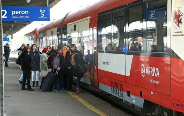 Te pociągi Arrivy na razie kursują tylko od poniedziałku do soboty, ale od 10 marca pojadą także w niedziele i święta, czyli codziennie - mowa o połączeniu Bydgoszcz - Chełmża.