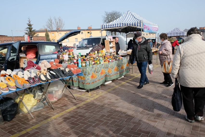 Targ przy ulicy Lotników we wtorek 23 lutego