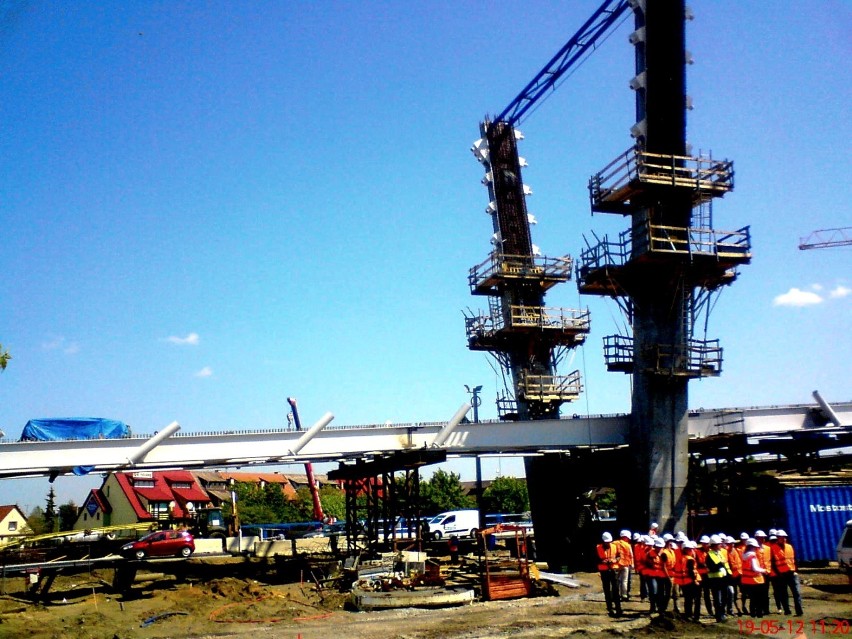 Prace mostowe w Toruniu -19.05.2012.r