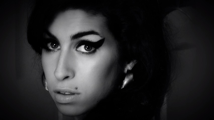 Prawdziwa historia gwiazdy muzyki Amy Winehouse, która...