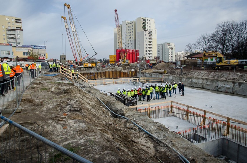 Metro z kamieniem węgielnym. Co z trasą na Białołękę?...