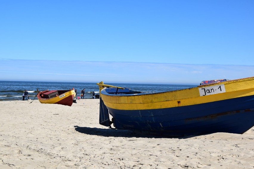 Pierwszy weekend z otwartymi plażami. Ludzie chętnie korzystają ze złagodzenia przepisów