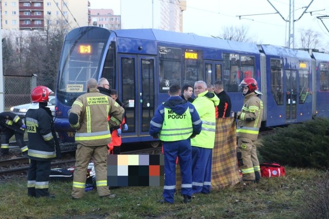 Śmiertelny wypadek na Bałtyckiej. Kobieta zginęła potrącona przez tramwaj