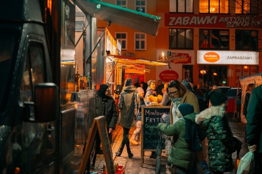 Zimowy Festiwal Food Trucków na Wielkim Jarmarku Świątecznym w Obornikach