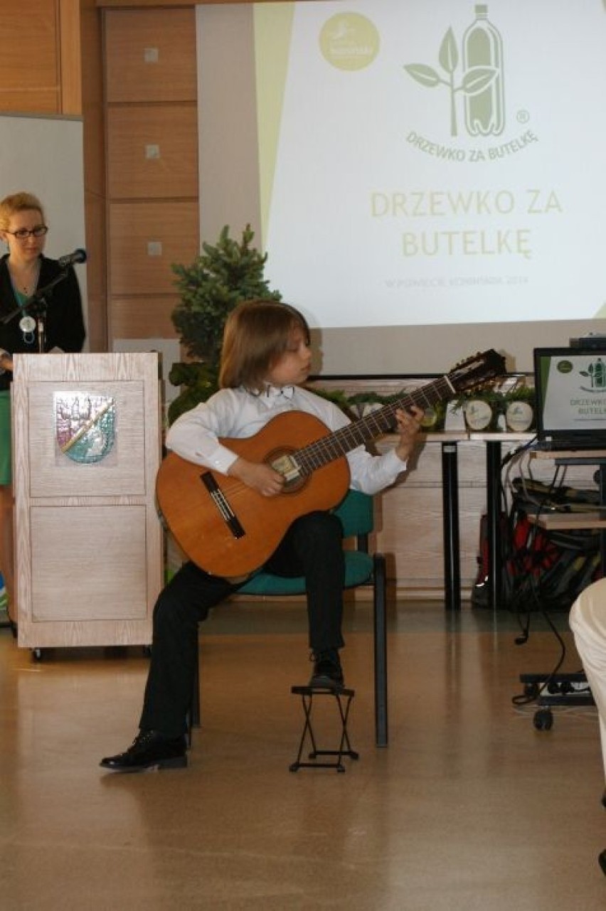 Drzewko za butelkę w powiecie konińskim