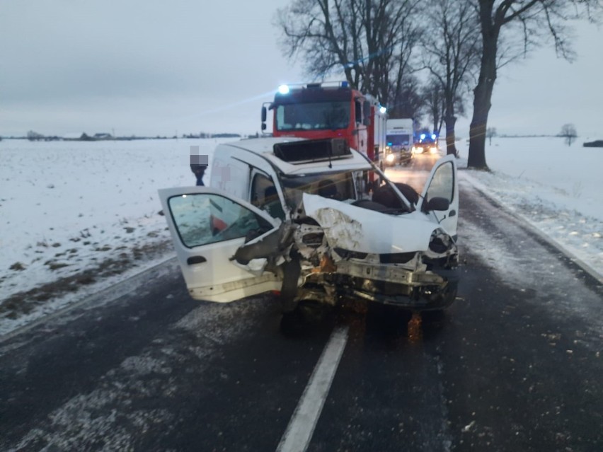 Wypadek na trasie Wągrowiec-Kcynia. Ranna osoba trafiła do szpitala 