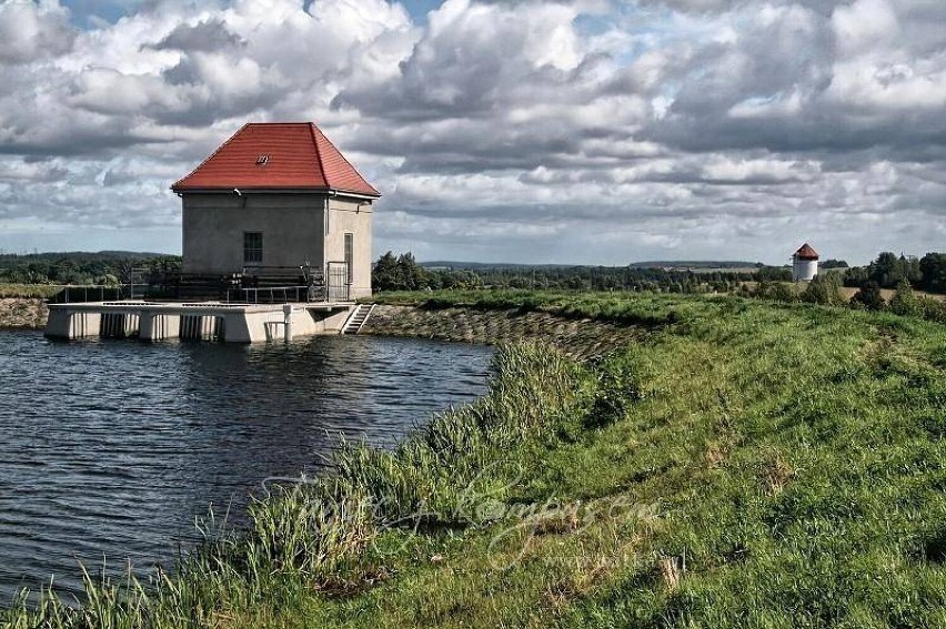 Zamek wodny elektrowni w Bielkowie na "Szlaku elektrowni wodnych Raduni"