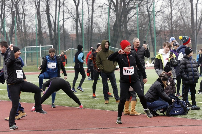 Charytatywny Bieg dla Karoliny w Legnicy [ZDJĘCIA]