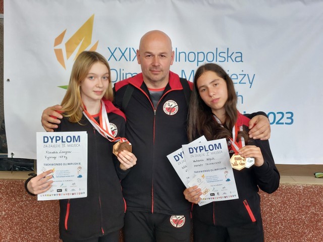 Podczas Ogólnopolskiej Olimpiady Młodzieży w Taekwondo Olimpijskim Wiktoria zdobyła dwa medale!