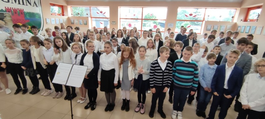 Zespół Szkolno-Przedszkolny w Stróżewie świętował Dzień Patrona