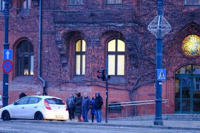 Tradycyjnie w centrum Torunia staną dwie choinki bożonarodzeniowe. Jedna z nich pojawi się przy al. Solidarności, przed Urzędem Marszałkowskim.