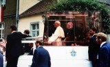 19 lat temu zmarł Jan Paweł II. Papież Polak dwa razy odwiedził Wrocław. Zobaczcie niepublikowane zdjęcia z pierwszej pielgrzymki