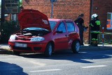 Wypadek w Jarocinie: Niedaleko ronda zderzyły się dwa samochody [ZDJĘCIA]