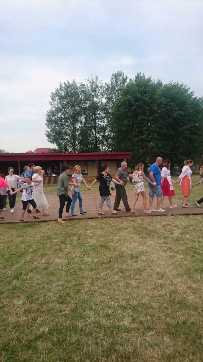 Mieszkańcy tarnobrzeskiego osiedla Zakrzów powitali lato piknikiem (ZDJĘCIA)