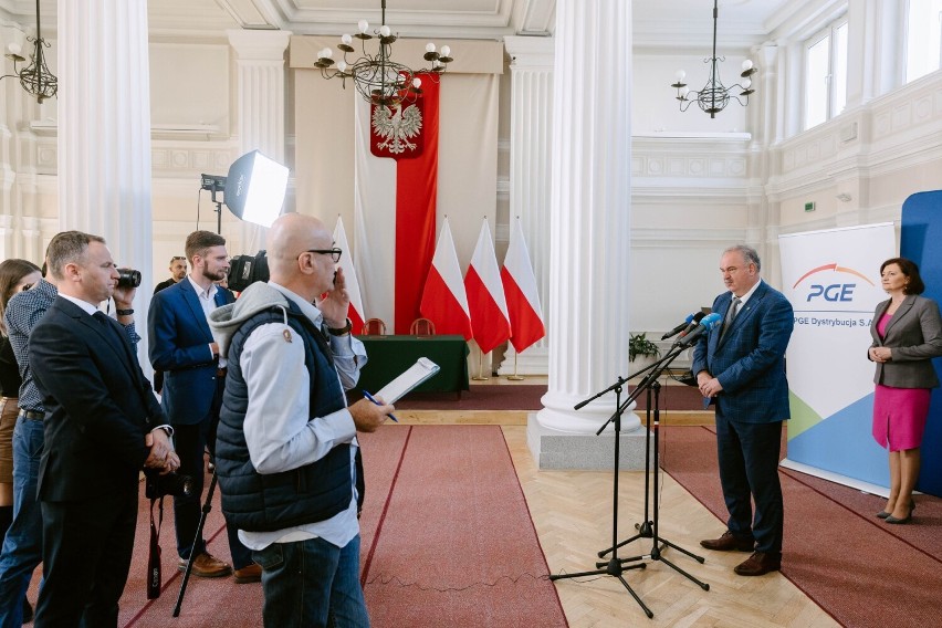 W Makowisku powstanie nowoczesna stacja elektroenergetyczna. Poprawi ona bezpieczeństwo energetyczne regionu [ZDJĘCIA]