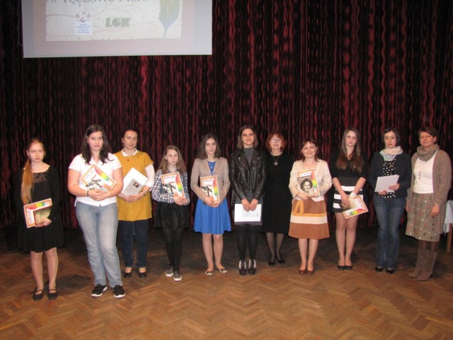 Laureaci konkursu literackiego "O Tęczowe Pióro"