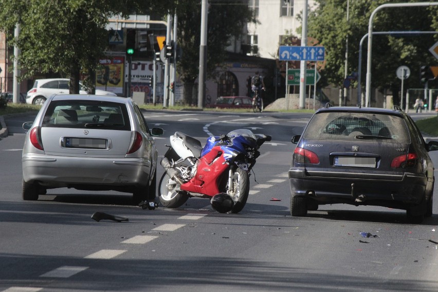 Motocyklista zginął w wypadku na Kopcińskiego