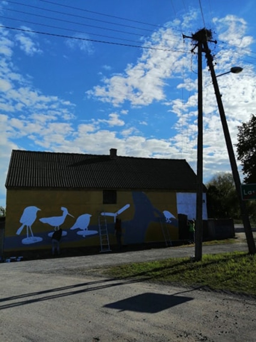 Nowy mural na granicy Lasocic i Przybyszewa