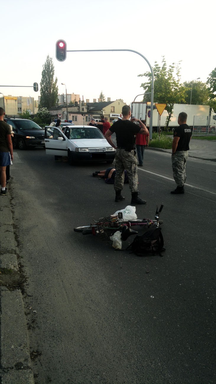 Rowerzysta potrącony przez samochód [Foto]
