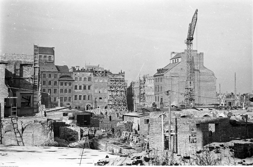 Warszawa wstaje z kolan. Tak odbudowywano stolicę po wojnie!...