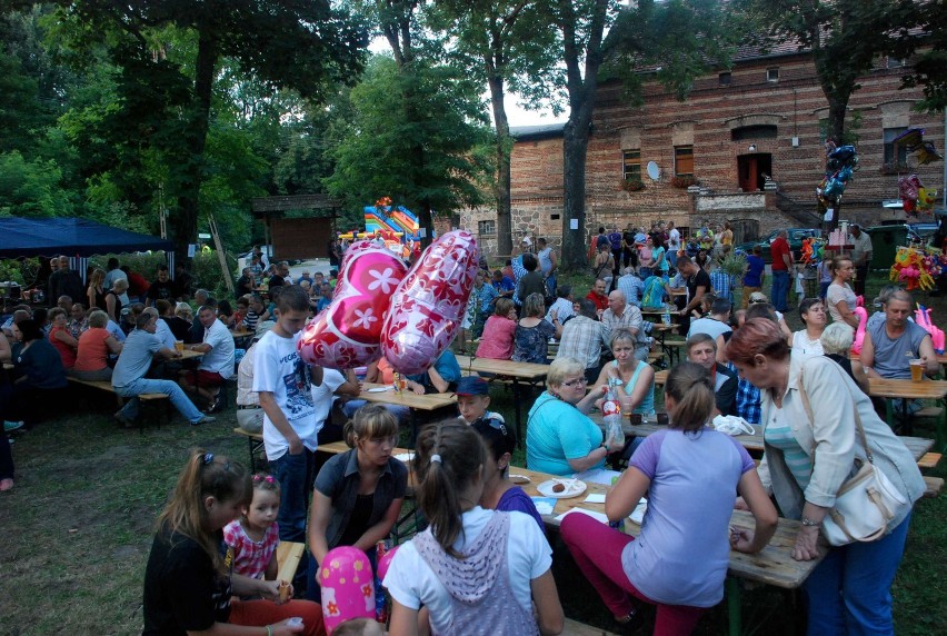Festyn w Lewicach pod hasłem "Kocham wieś"