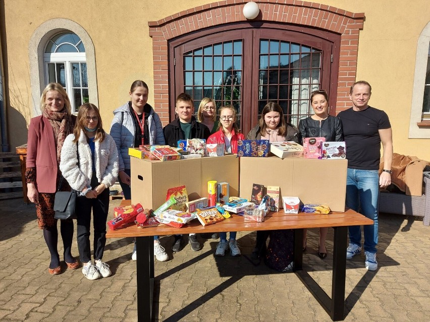 Wizyta młodzieży z Zespołu Szkół w Czaczu w DPS Jarogniewice
