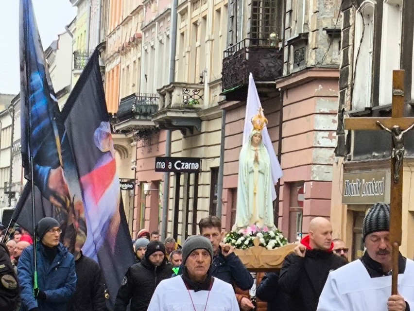 Marcowy Męski Różaniec przeszedł ulicami Przemyśla.