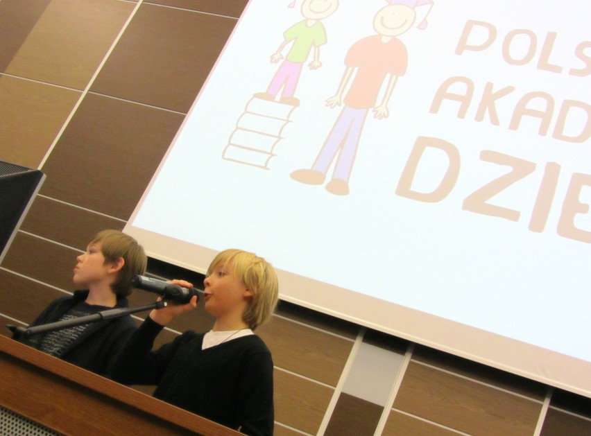 Polska Akademia Dzieci w Poznaniu: Mali Medycy zainaugurowali rok [ZDJĘCIA]