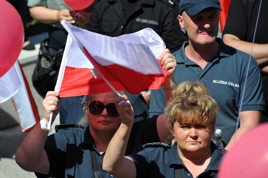 Protest celników w Warszawie. "Stop likwidacji Służby...