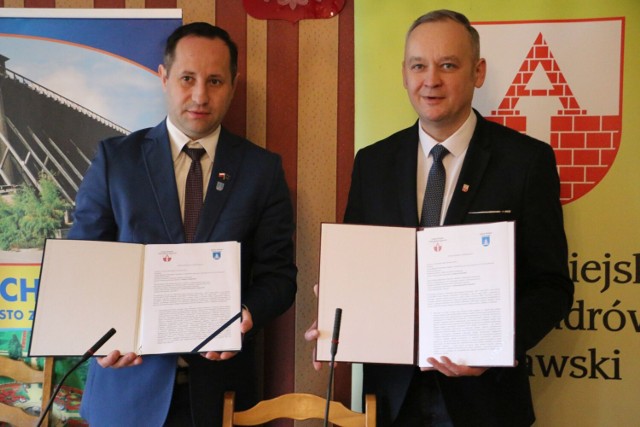Współpraca między Aleksandrowem Kujawskim i Ciechocinkiem będzie zakładała nie tylko  trzy obszary. Porozumienie już podpisano