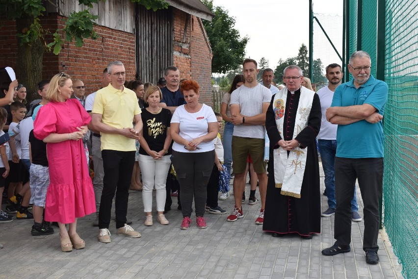 Otwarcie boisk w Sowinie Błotnej