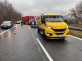 Wypadek na S1. W Sosnowcu zderzyła się ciężarówka i samochód osobowy. Są duże korki