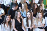 Zakończenie roku szkolnego w "Bartoszu" w Opatowie. Wzruszające pożegnanie nauczycielki. Zobacz zdjęcia