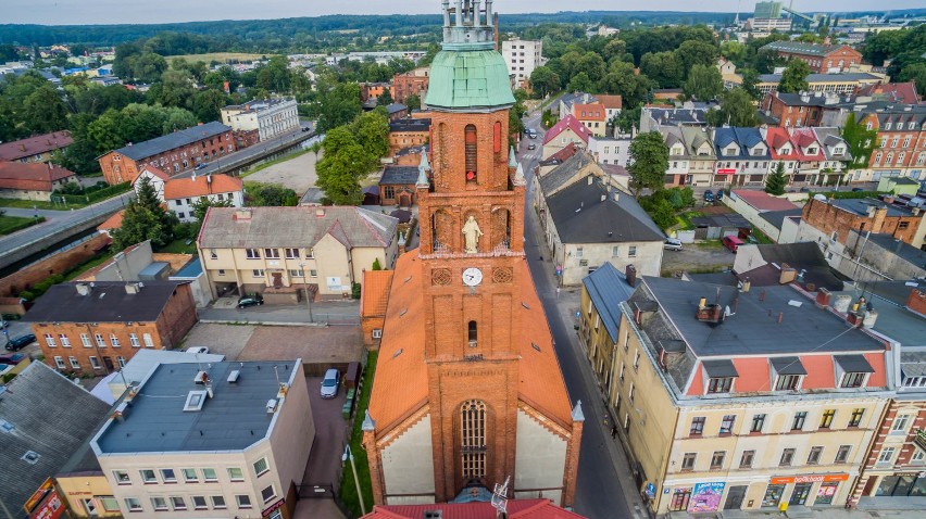 04.01 – sobota
1. Kochanki- Strona prawa i ul. Majowa
2....