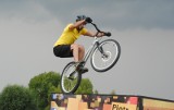 Akrobacje rowerowe w Cichowie zachwyciły plażowiczów