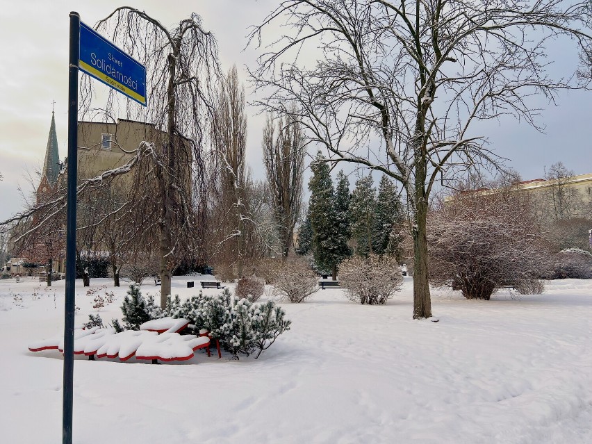 Kolejny atak zimy w Częstochowie. Poranek przyniósł intensywne opady śniegu