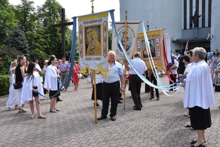 Boże Ciało 2021. Oleśnickie parafie przygotowują się do święta (HARMONOGRAM, PROCESJE)
