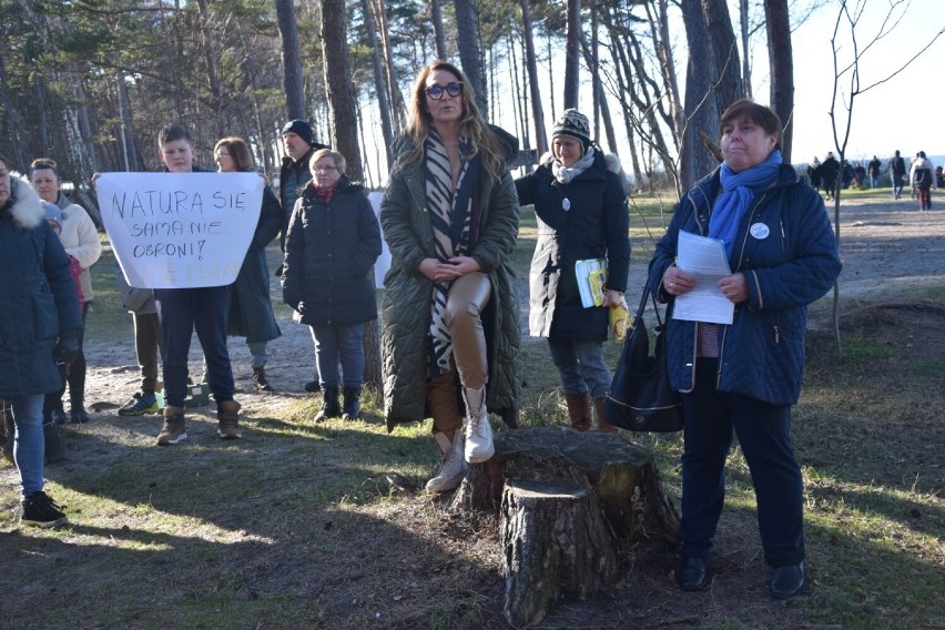 Protest w Lubiatowie. "Nie jesteśmy przeciwko atomówce, ale przeciwko budowie elektrowni jądrowej w tym miejscu"