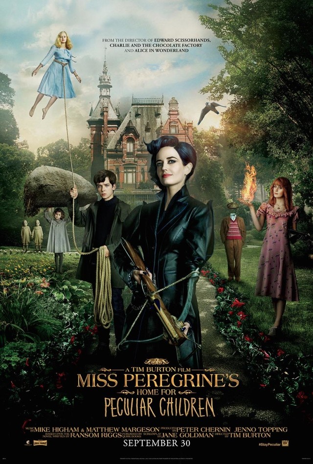 Osobliwy dom pani Peregrine
Miss Peregrine’s Home For Peculiar Children (2016)

Powiedzieć, że Tim Burton skończył się na „Jeźdźcu bez głowy” byłoby zbyt ryzykowną tezą, ale to właśnie od tego obrazu filmy Burtona są coraz słabsze, a ich nastrój do bólu powtarzalny. Na pewno nie są tak doskonałe, jak wiekopomny „Beetlejuice”. 

Jak będzie tym razem? Atutem „Osobliwego domu pani Peregrine” jest obsada, w szczególności piękna Eva Green w tytułowej roli. Fabuła to oczywiście styk przygody i dziecięcych fantazji – to opowieść o młodym chłopaku, który przyjeżdża na tajemniczą wyspę, by odkryć prawdę o dziwnym domu, w którym mieszkał jego dziadek. 

A tam mają miejsce naprawdę tajemnicze i niewiarygodne wydarzenia.