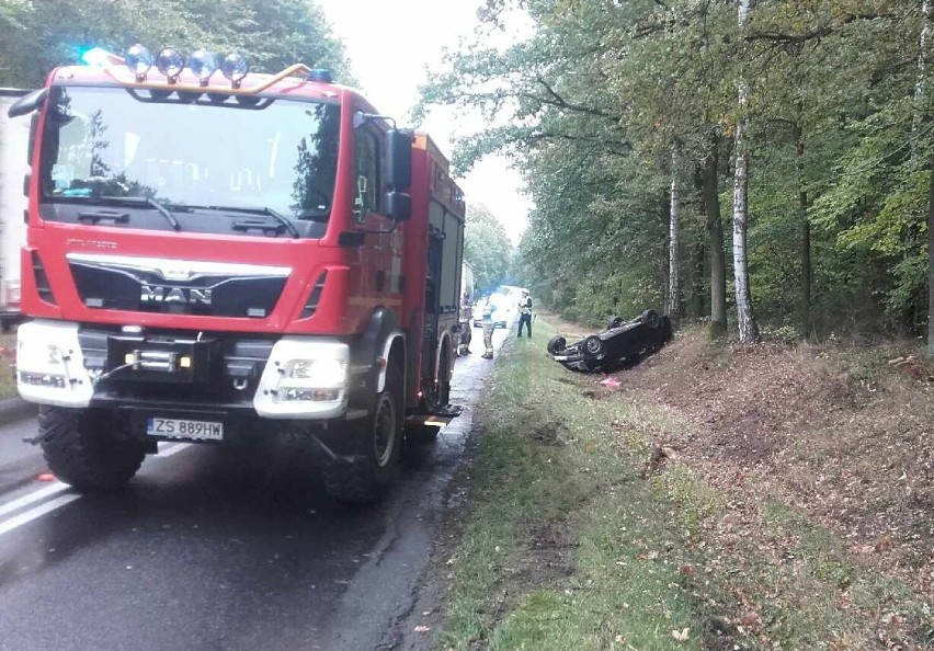 Dachowanie pod Nowogardem. Przesadził z prędkością?