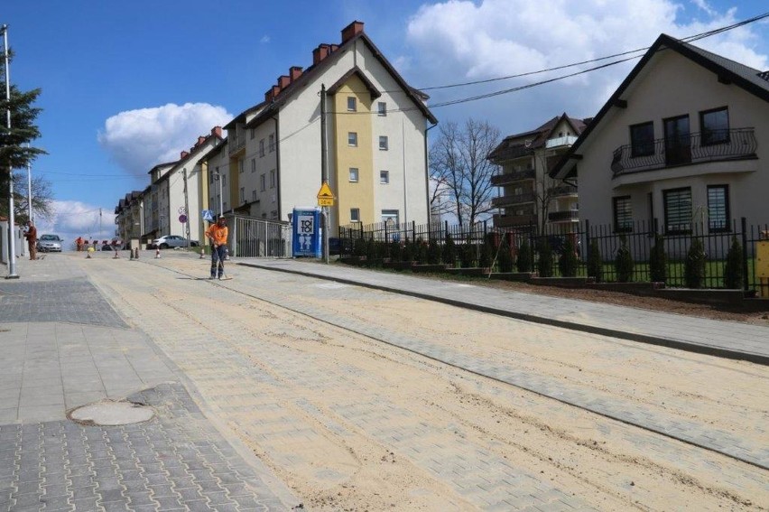 W Starachowicach trwa przebudowa ulicy Witolda Lutosławskiego (ZDJĘCIA)