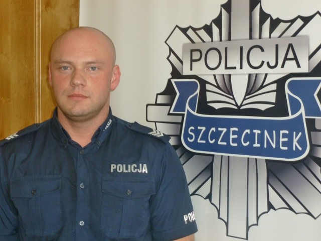 Damian Ciećwierz, szczecinecki policjant, jeden z laureatów konkurs "Policjant, który mi pomógł" w minionych latach