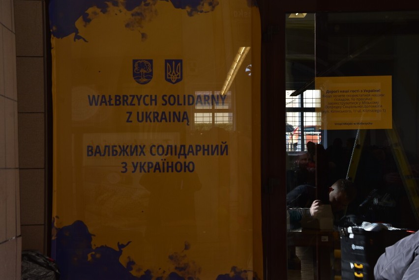 Do Wałbrzycha przyjechało okolo 3 tysięcy uchodźców z Ukrainy. Dzisiaj otwarto dla nich specjalny punkt