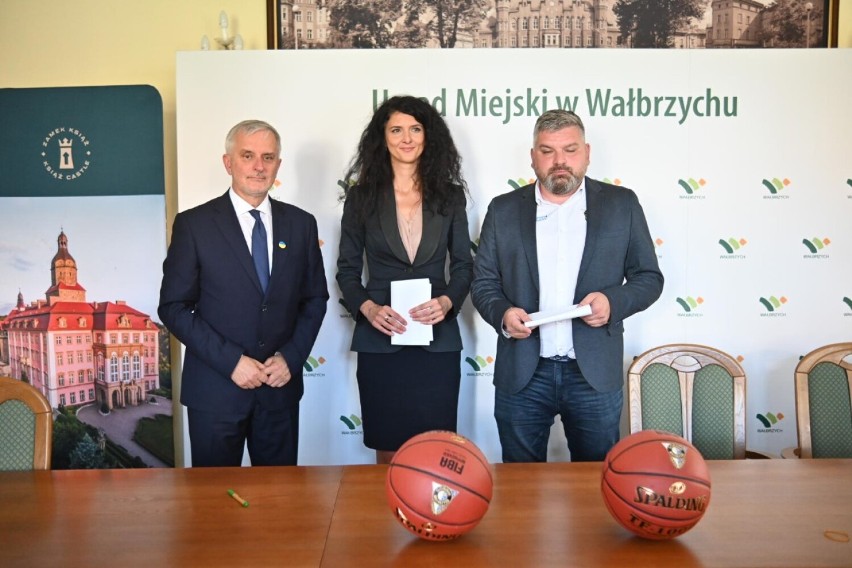 Zamek Książ sponsorem tytularnym wałbrzyskich koszykarzy