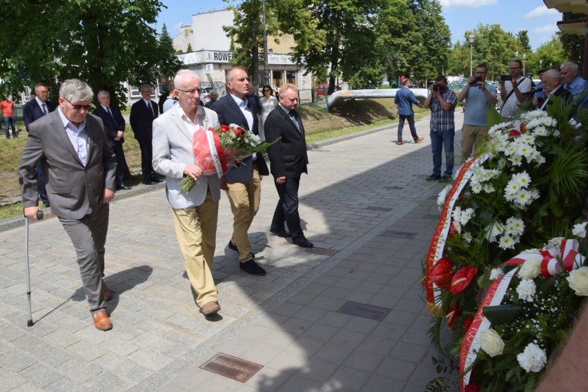 Pod kamienicą na ulicy Planty 7 oddano hołd ofiarom pogromu Żydów w Kielcach