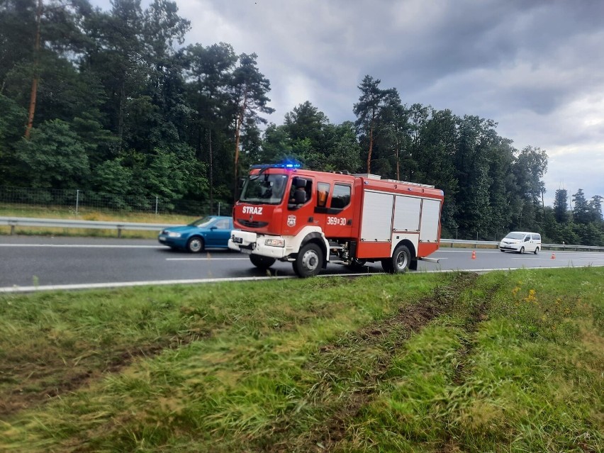 Do wypadku doszło na 512 km, na pasie w kierunku Rzeszowa....