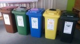Gmina NDG. Sąd odrzucił skargę na uchwałę zmieniającą opłaty za śmieci. Nowe stawki pozostają