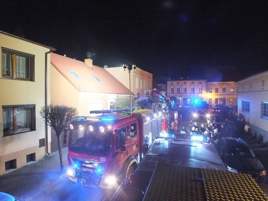 Akcja strażaków na jutrosińskim rynku [ZDJĘCIA]