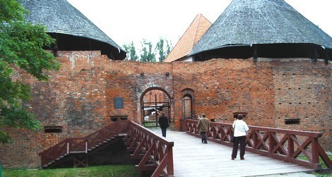 Zamek w Międzyrzeczu. Zamek oraz muzeum z największą w kraju...